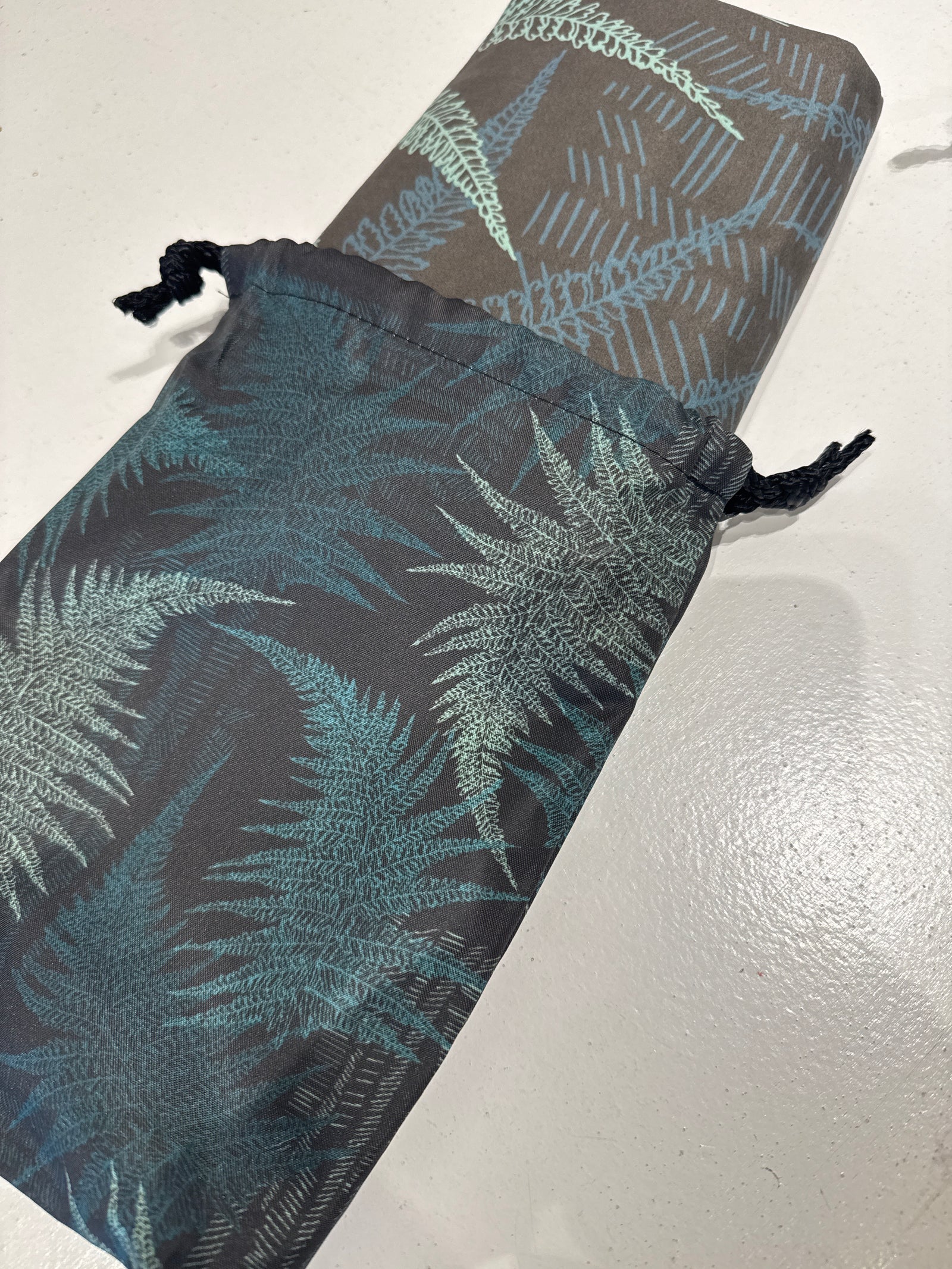 Microfiber Towel in Blue & Black Palapalai - Front View | Kahulaleʻa