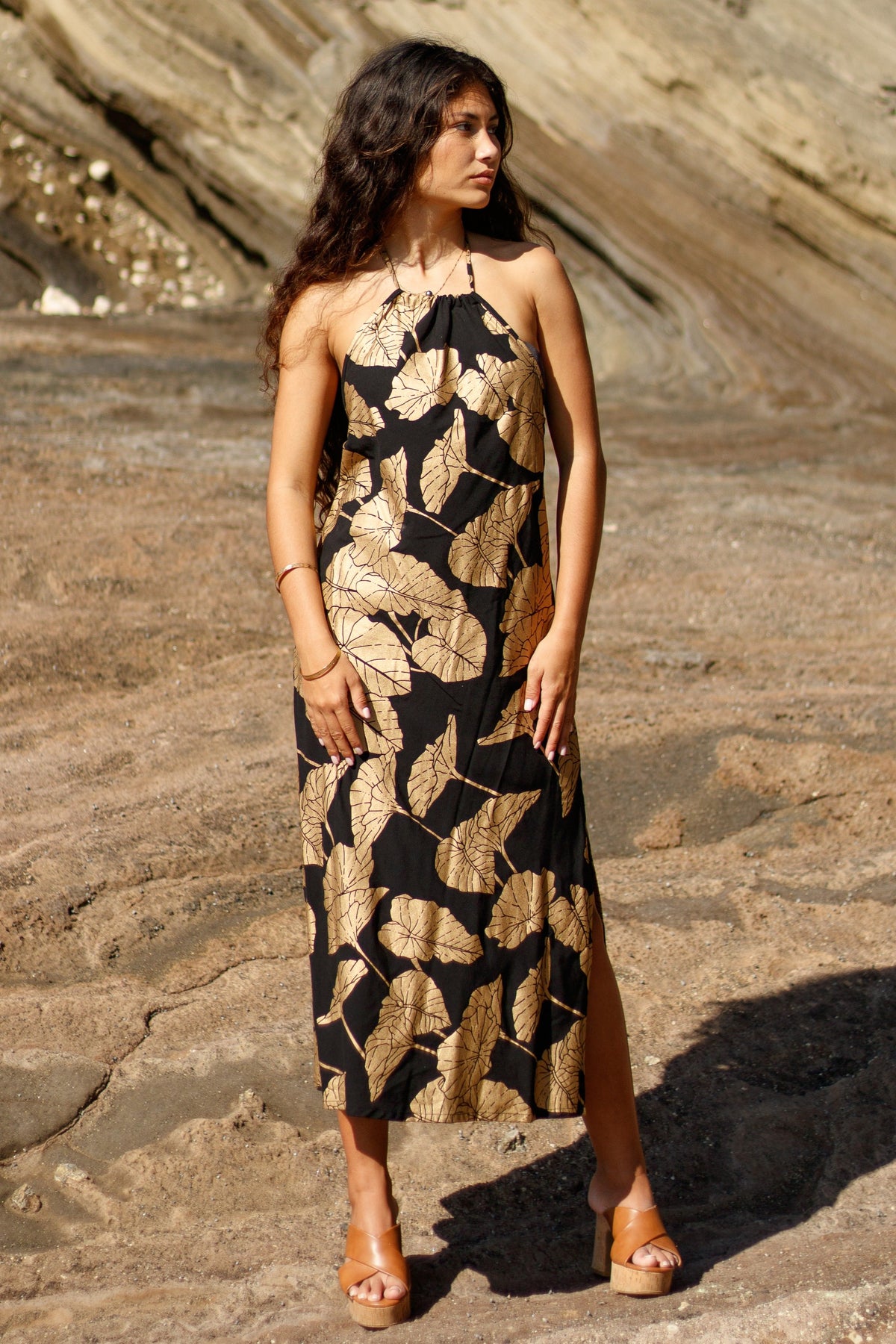 Dress Hekili Black Gold Lauloa Keʻokeʻo Kalo