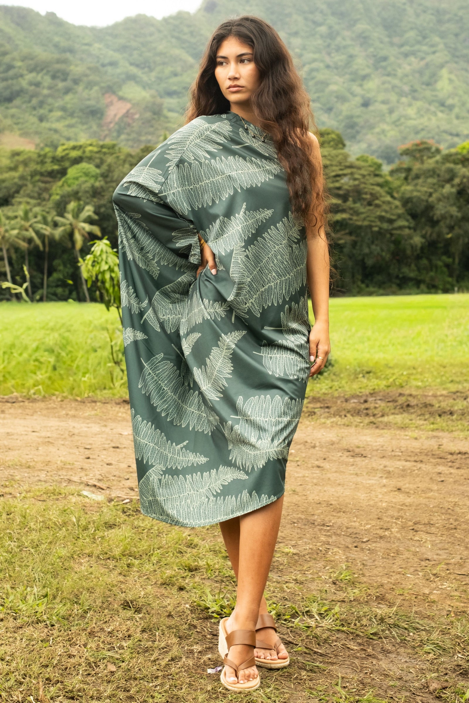 Dress Kanoelehua Evergreen Kupukupu