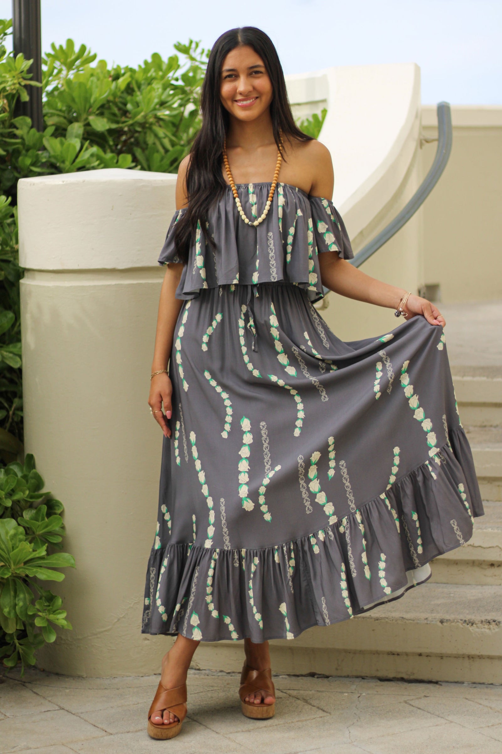 Women's Nainoa Top in Taupe Lei Loke - Front View | Kahulaleʻa