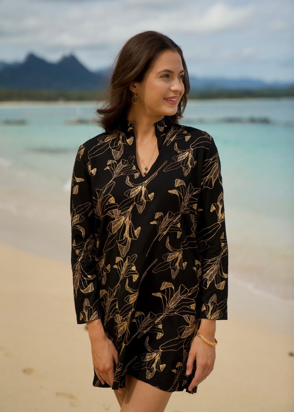 Women's Tunic Hanohano in Gold Ti Leaf & Black - Front View | Kahulaleʻa