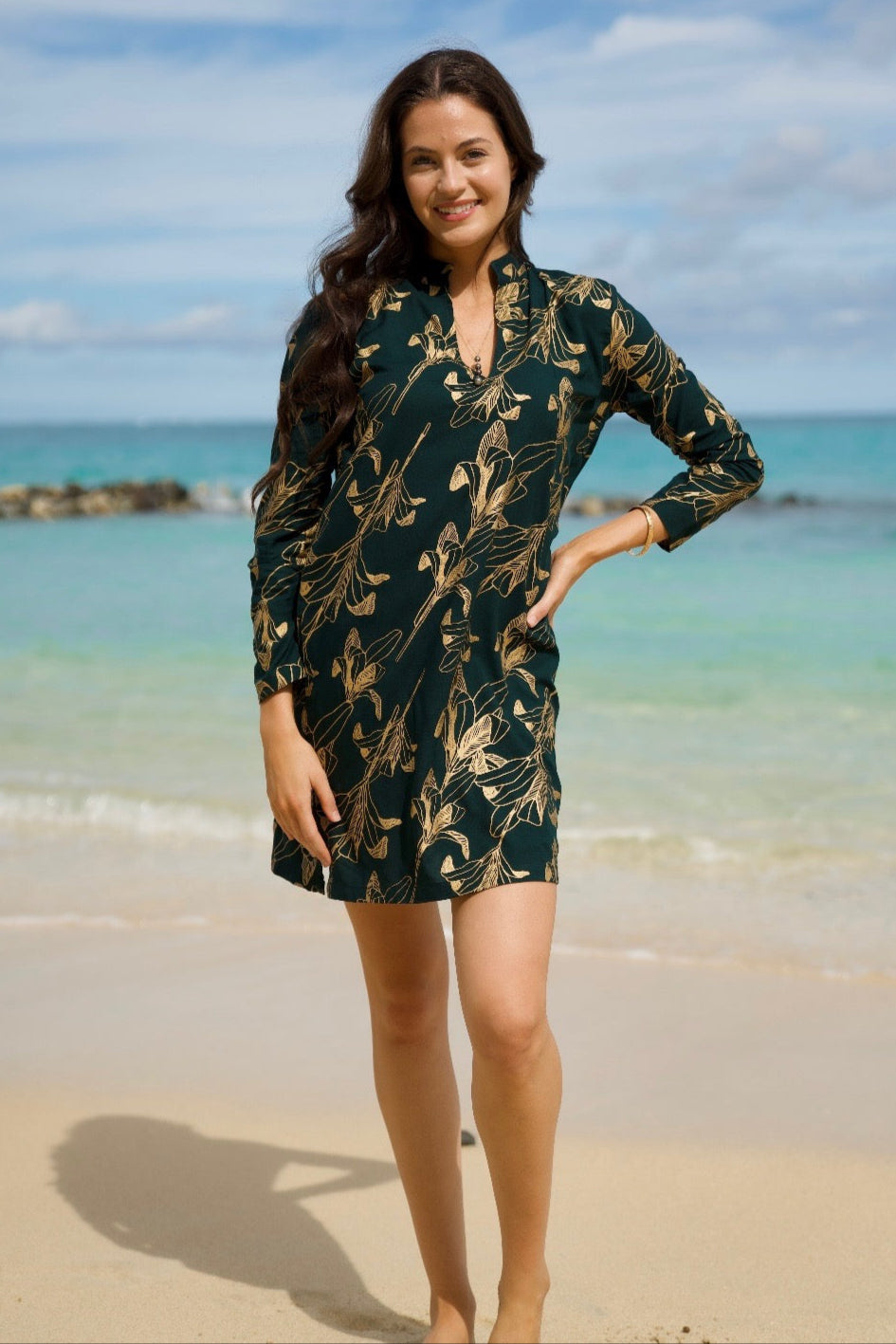 Women&#39;s Tunic Hanohano in Gold Ti Leaf &amp; Emerald - Front View | Kahulaleʻa