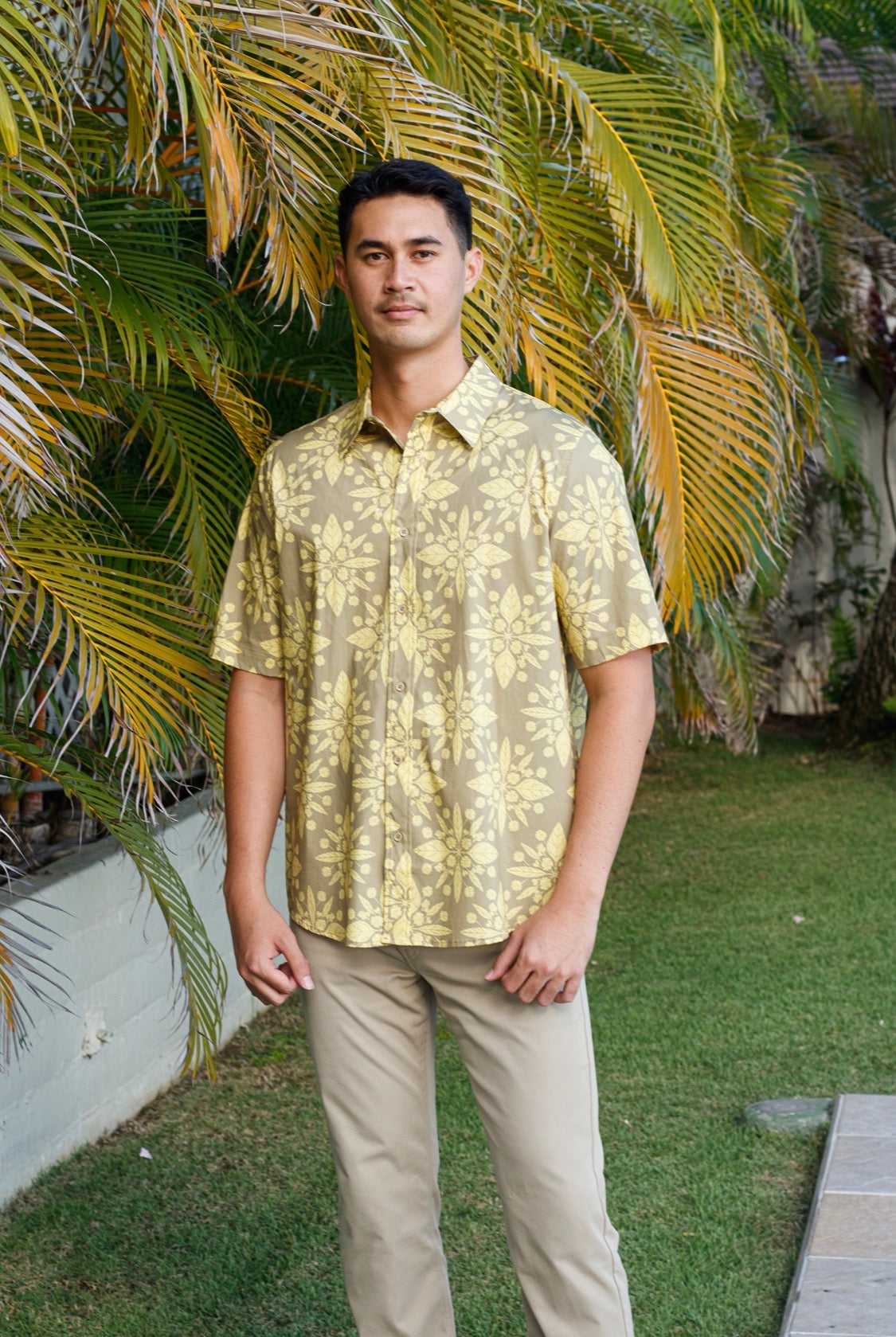 Mens Aloha Shirt Ulu Golden Kou Quilt