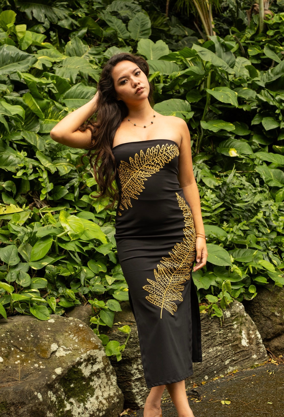 Dress Alohi Embroidered Kupukupu
