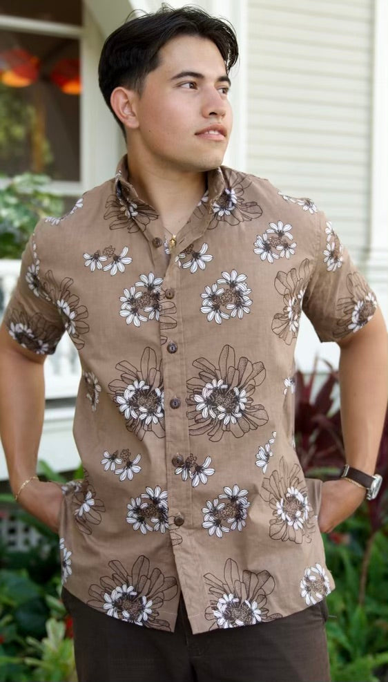 Men's Aloha Shirt in Chocolate Naupaka - Front View | Kahulaleʻa