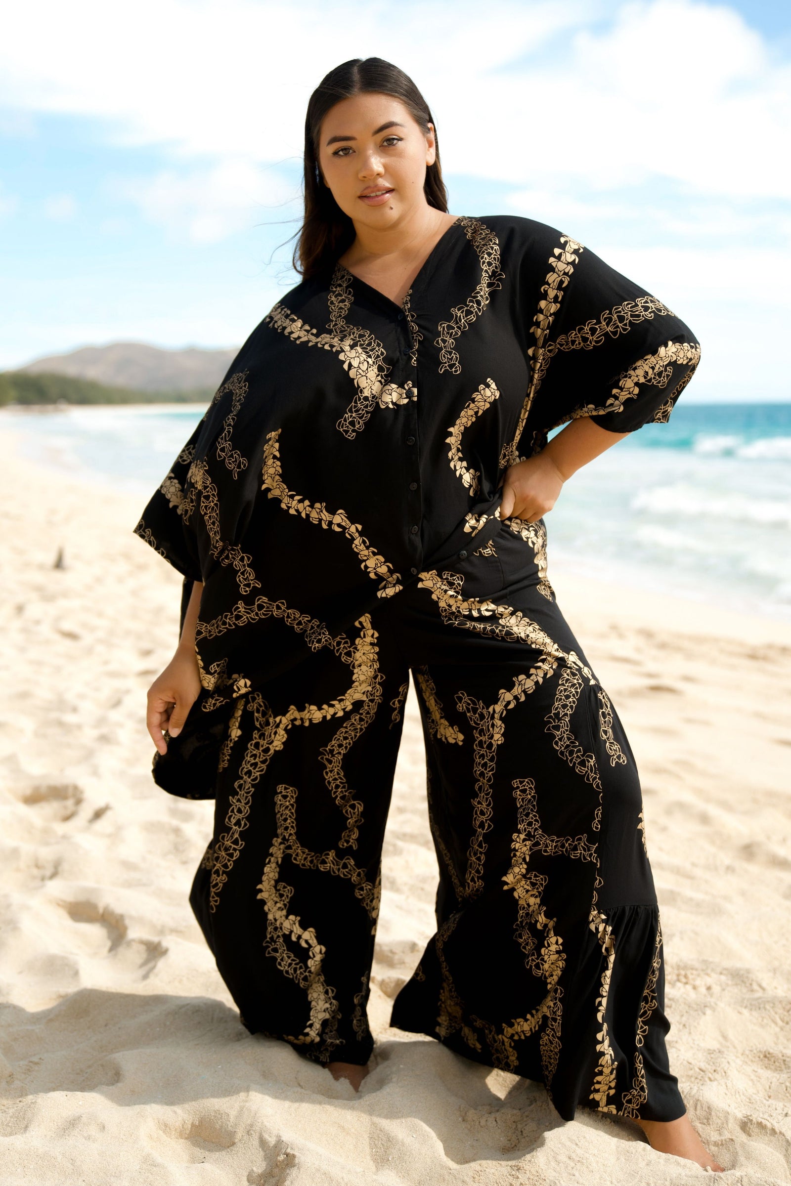 Caftan Kiani Black Gold Lei Puakenikeni