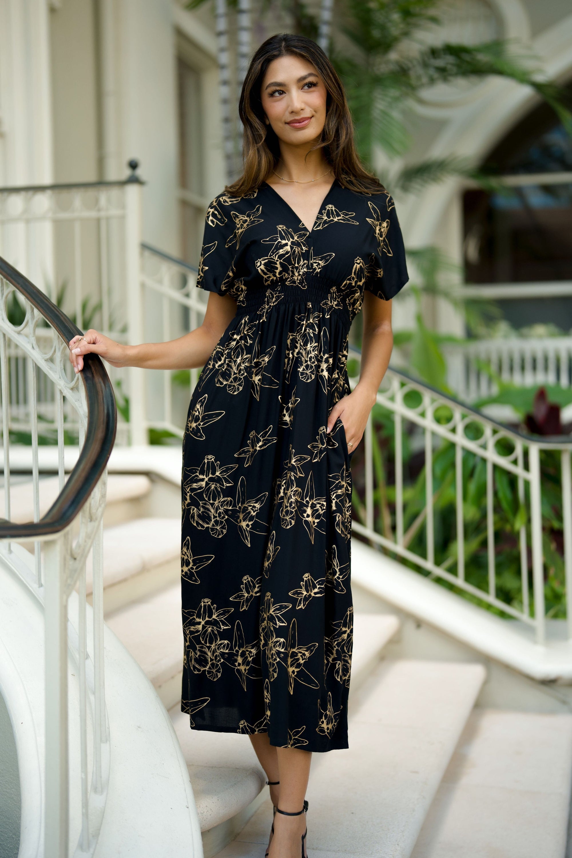 Dress Haukea Black Gold Pua Kalaunu