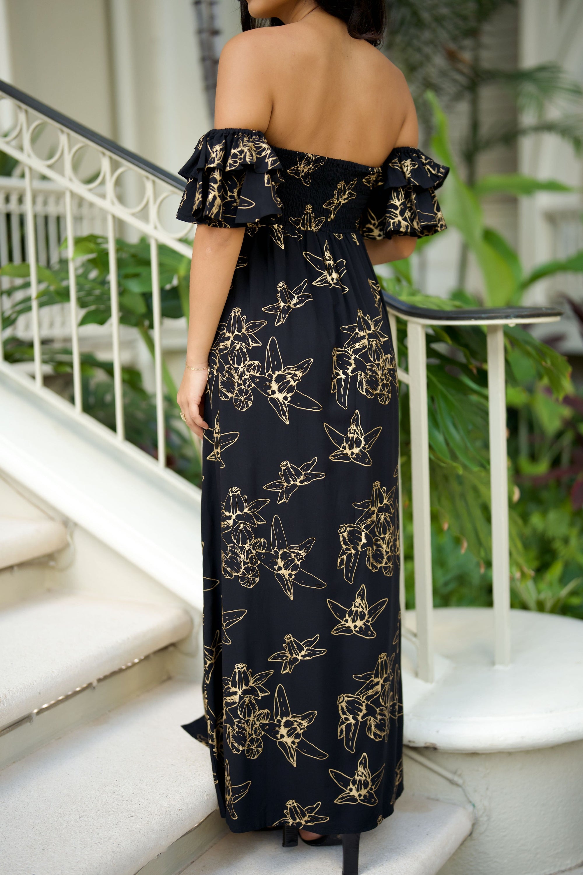 Dress Minoaka Black Gold Pua Kalaunu