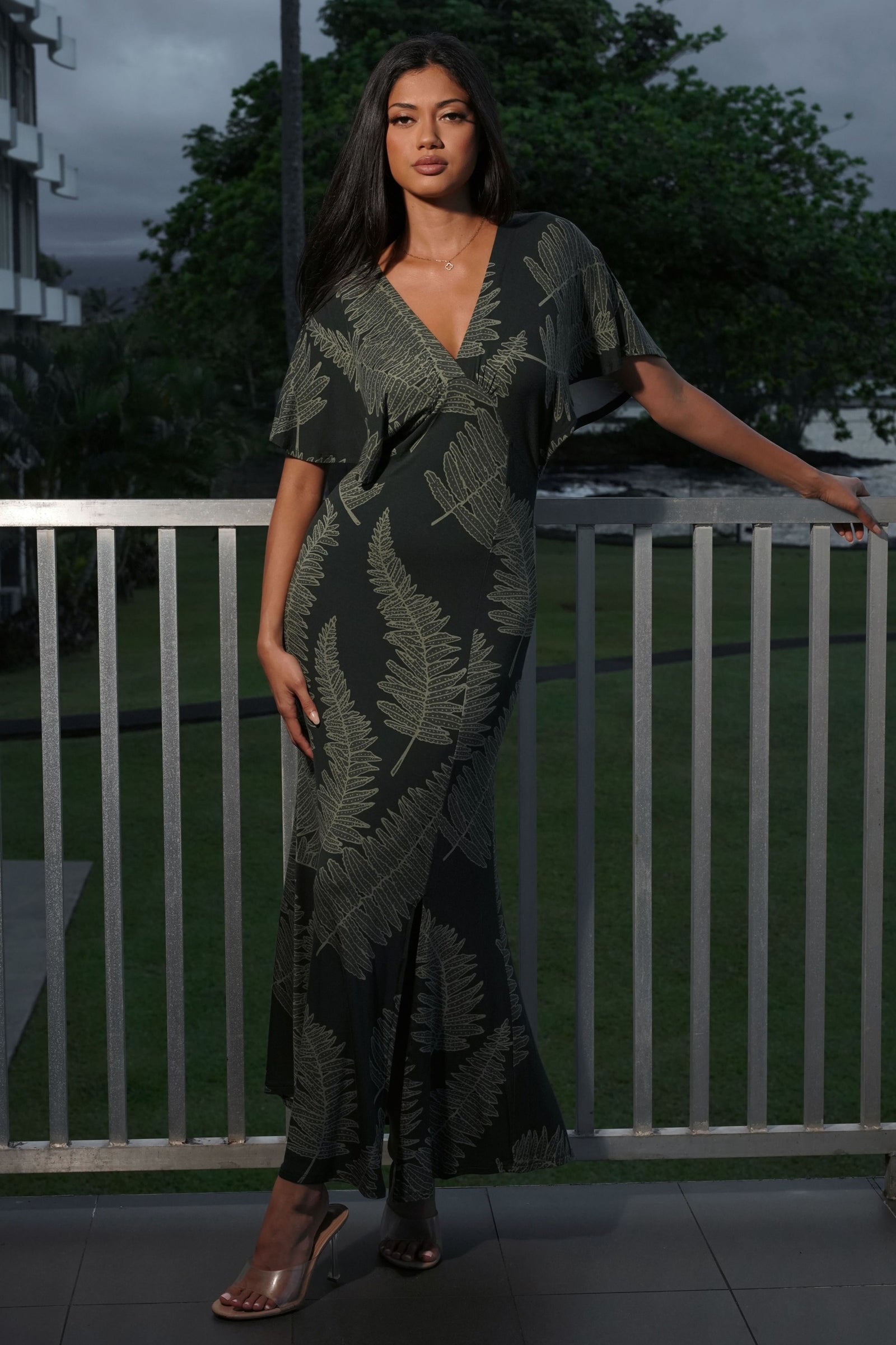 Dress Pualaleʻa Evergreen Kupukupu