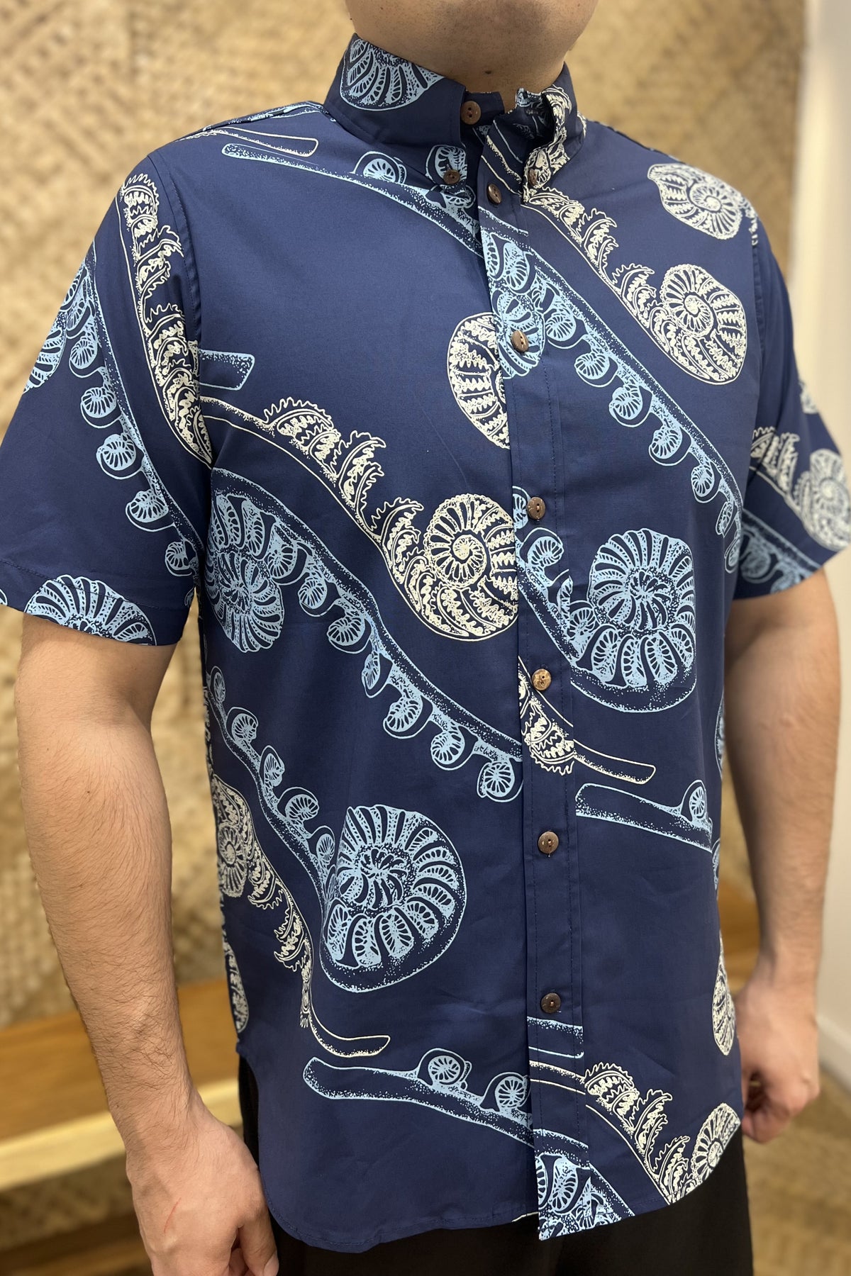 Men's Aloha Shirt in Blue Hāpuʻu - Close Up | Kahulaleʻa