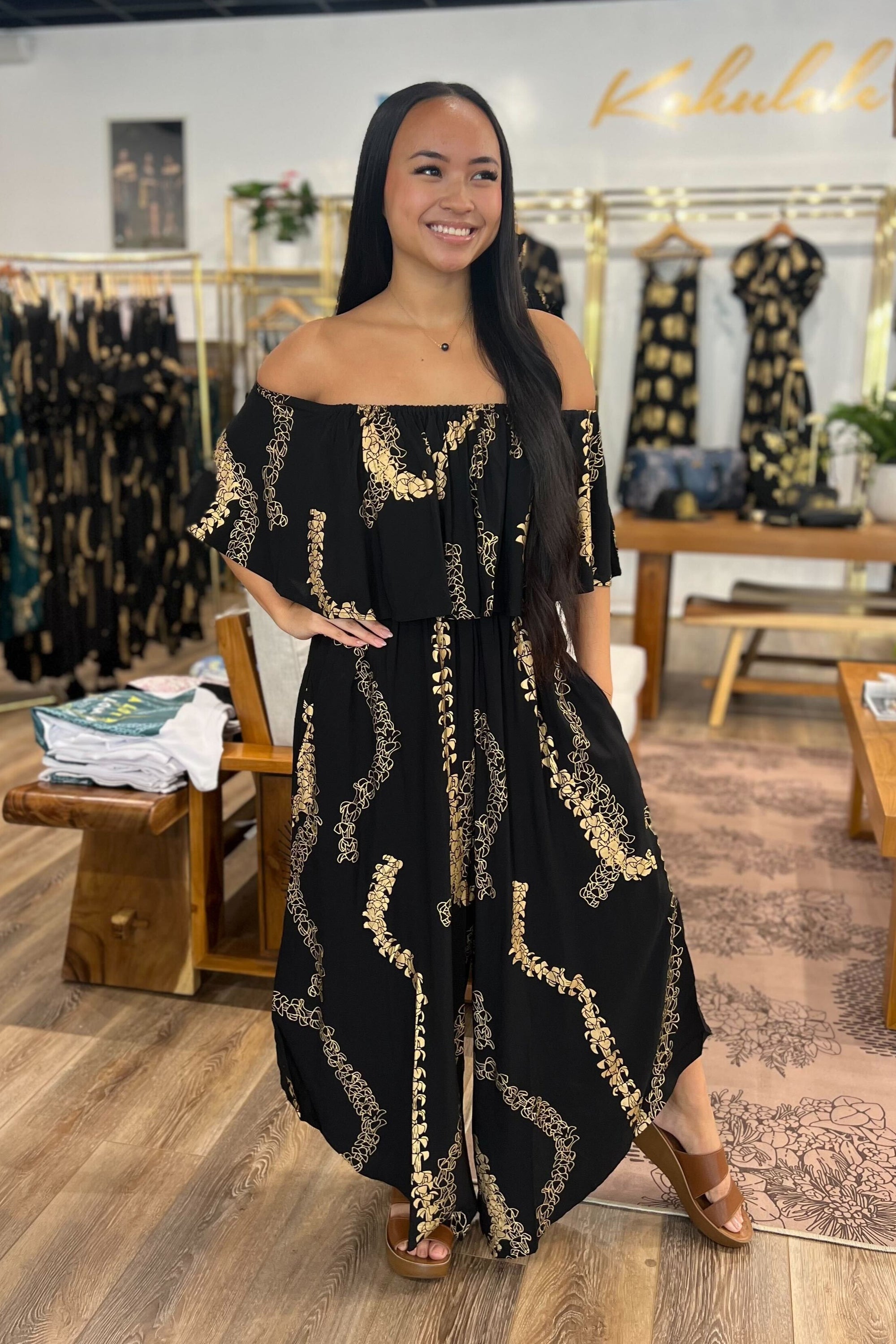 Jumpsuit Mahealani Black Gold Lei Puakenikeni