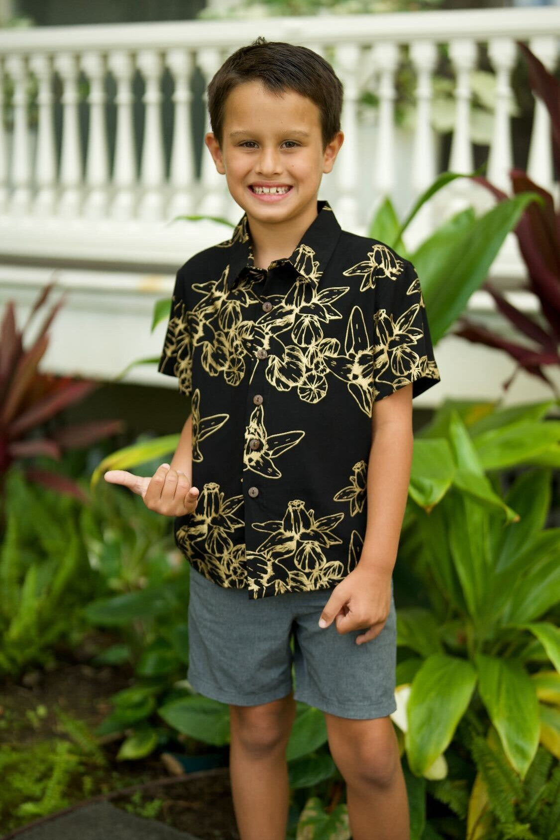 Boy's Aloha Shirt in Black & Gold Pua Kalaunu - Front View | Kahulaleʻa