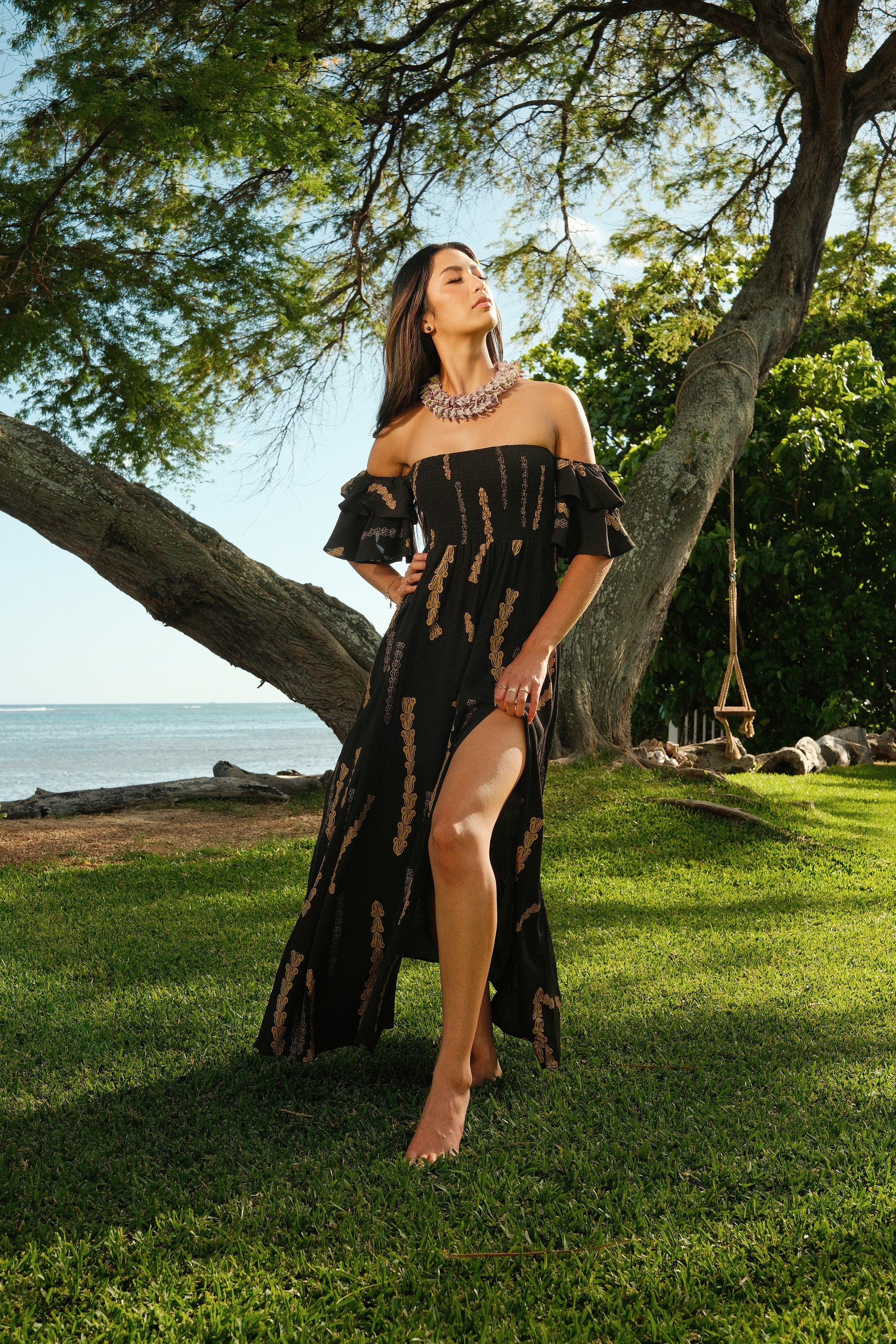 Dress Hoʻolaʻi Black Gold Lei Pua Kalaunu