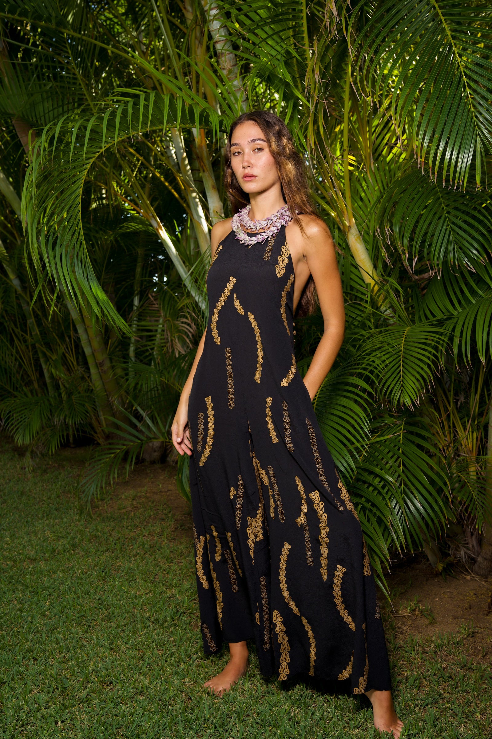 Jumpsuit Kaihōkū Black Gold Lei Pua Kalaunu