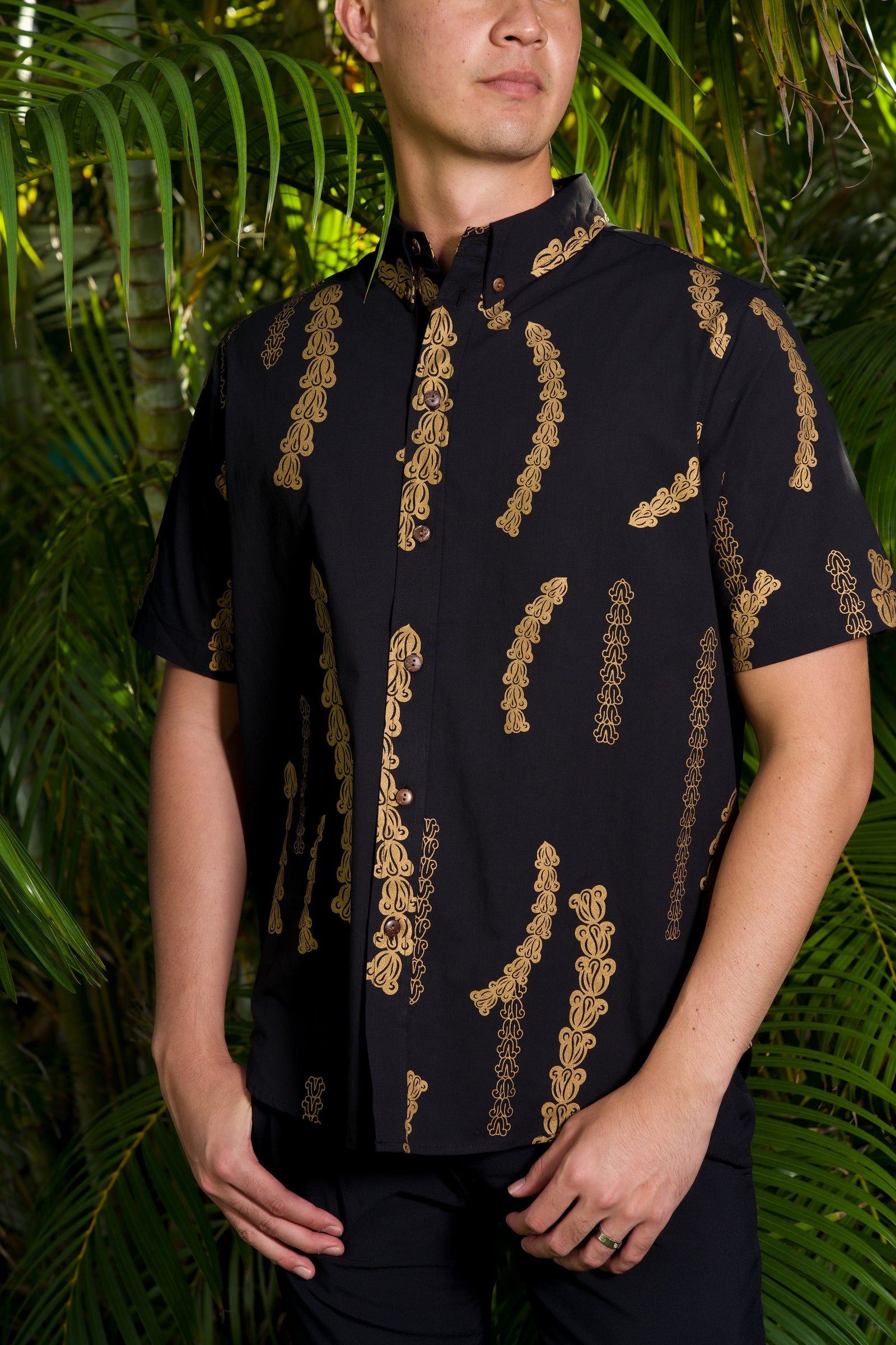 Men's Aloha Shirt Black Gold Lei Pua Kalaunu