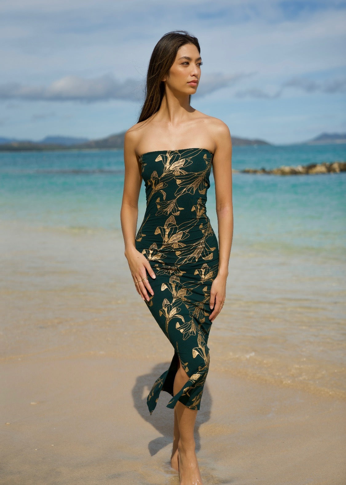 Women's Dress Leimakamae in Gold Ti Leaf & Emerald - Front View | Kahulaleʻa