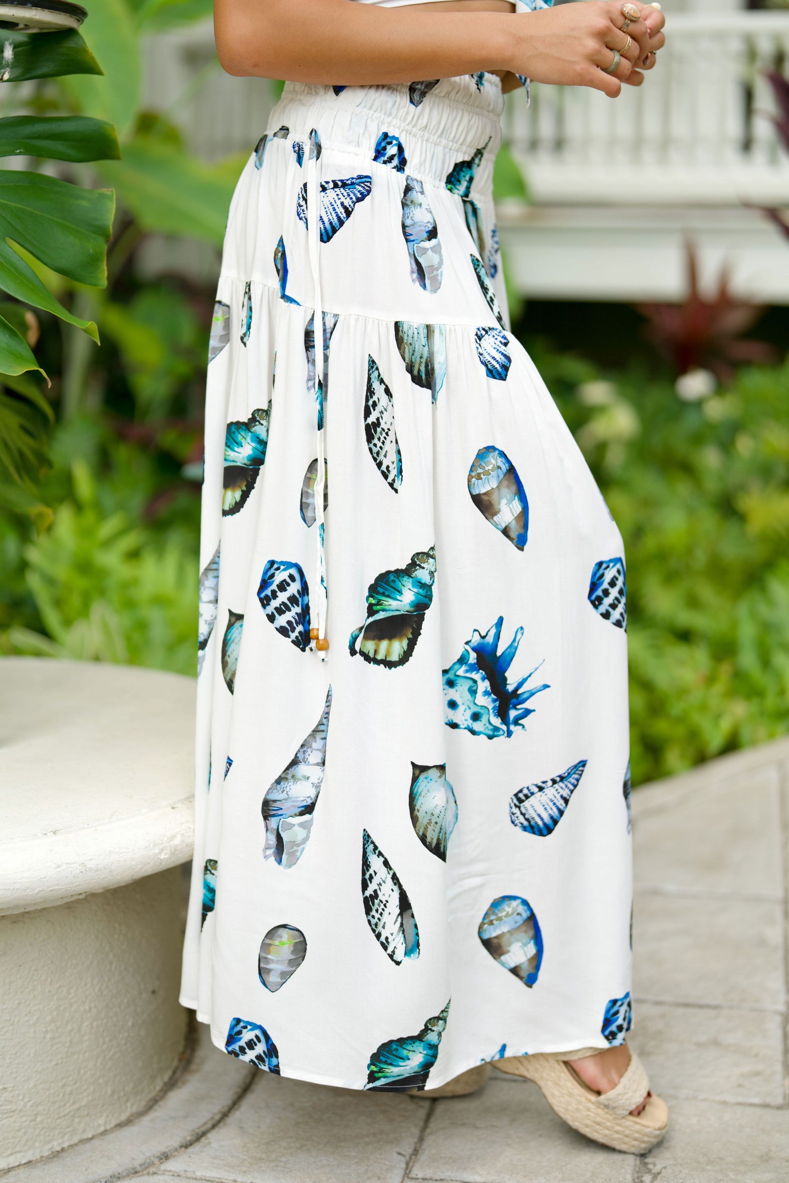 Women's Pololū Skirt in White Hawaiian Seashell - Side View | Kahulaleʻa