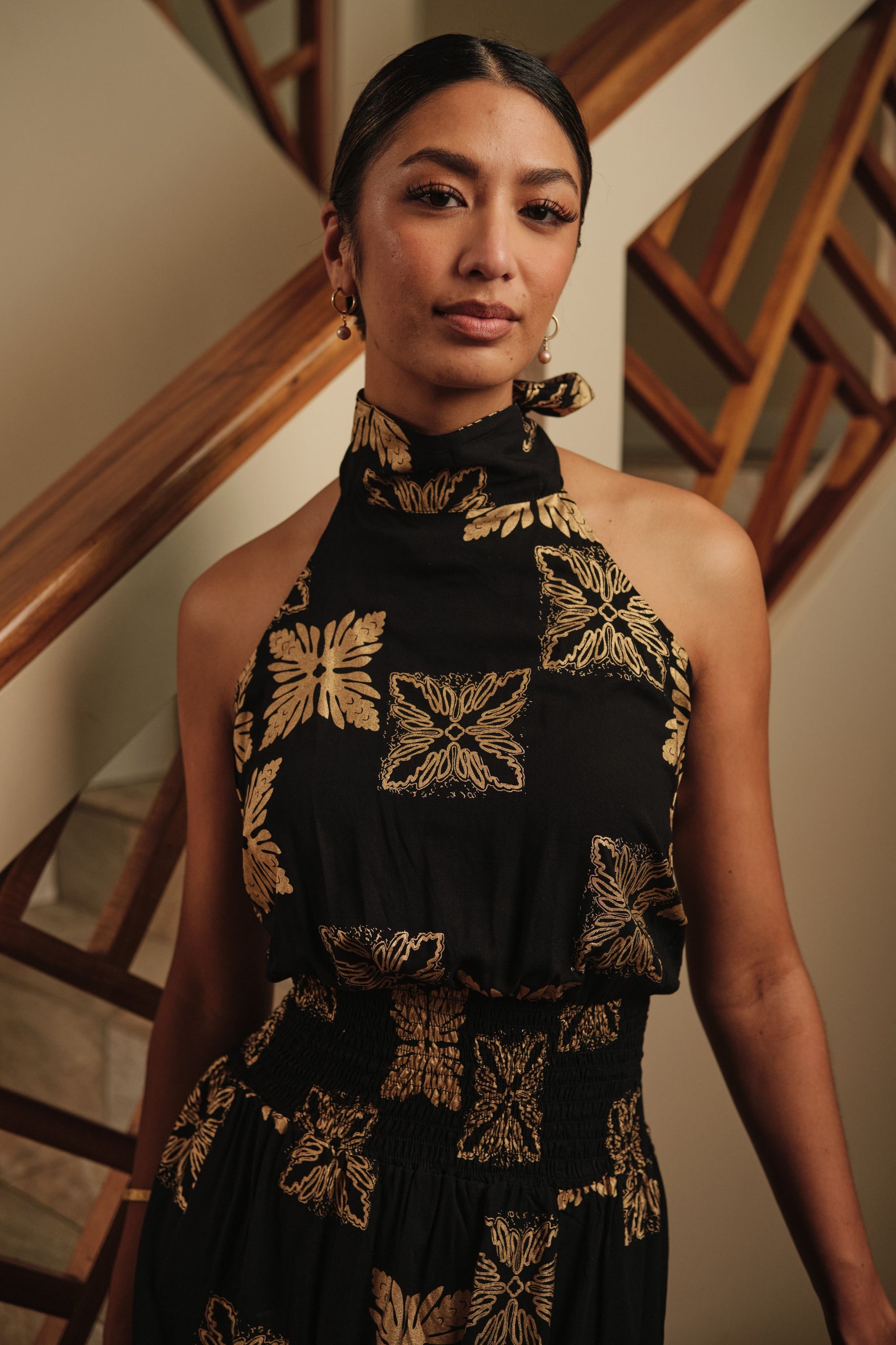 High Neck Maxi Black Gold Tt's Quilt - Kahulalea High Neck Maxi Black Gold Tt's Quilt - Kahulalea