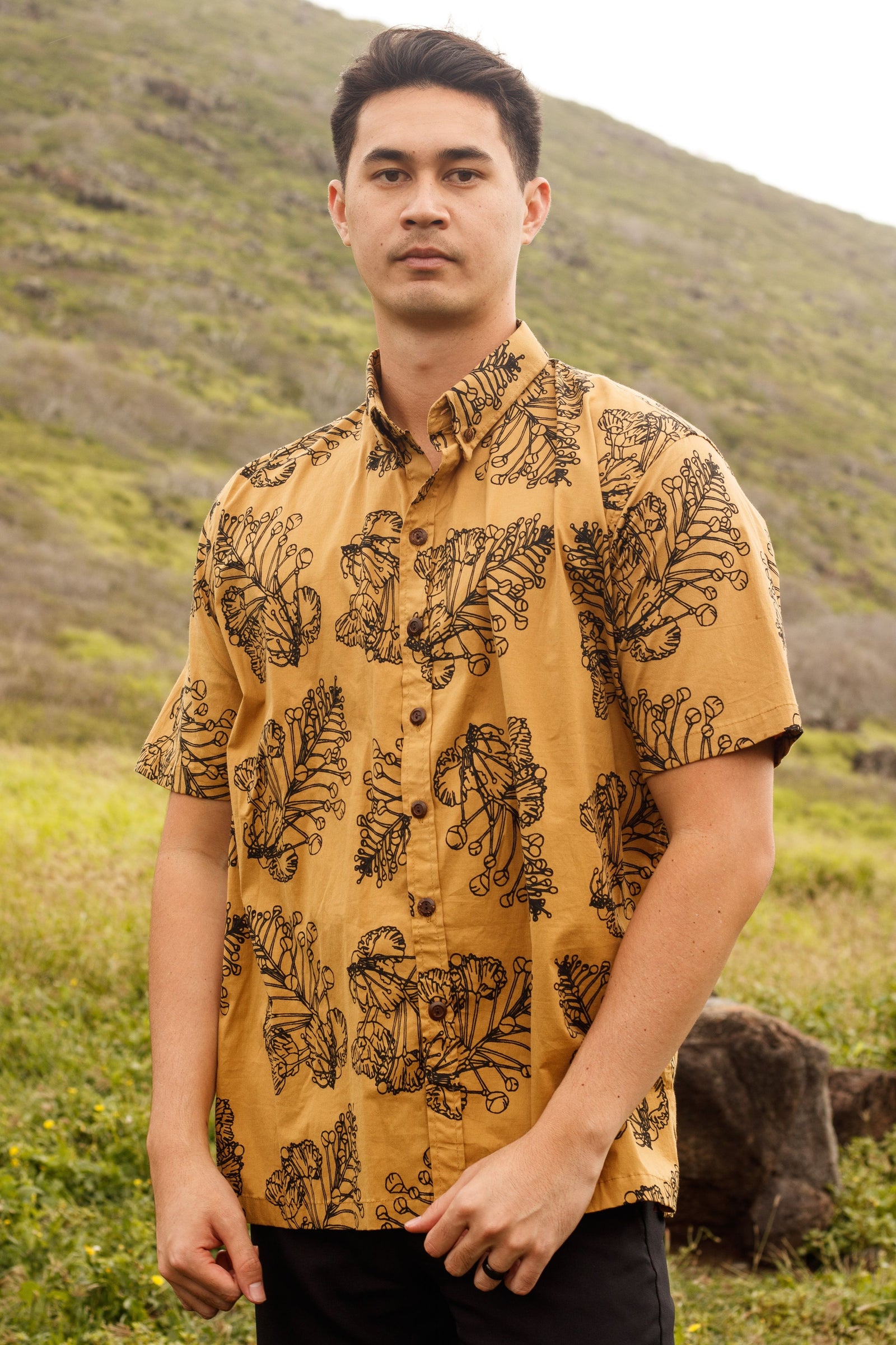 Mens Aloha Shirt Dijon ʻŌhai Aliʻi