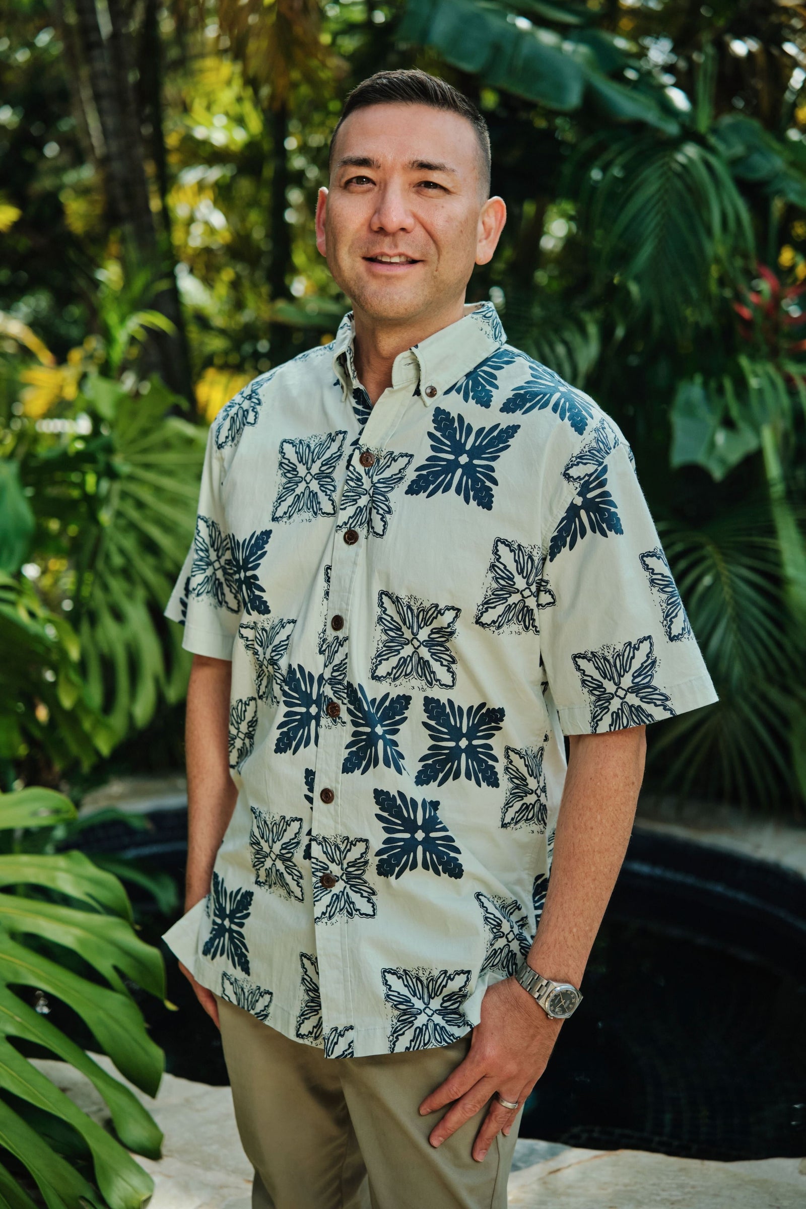 Men's Aloha Shirt Seaglass Tūtū's Quilt