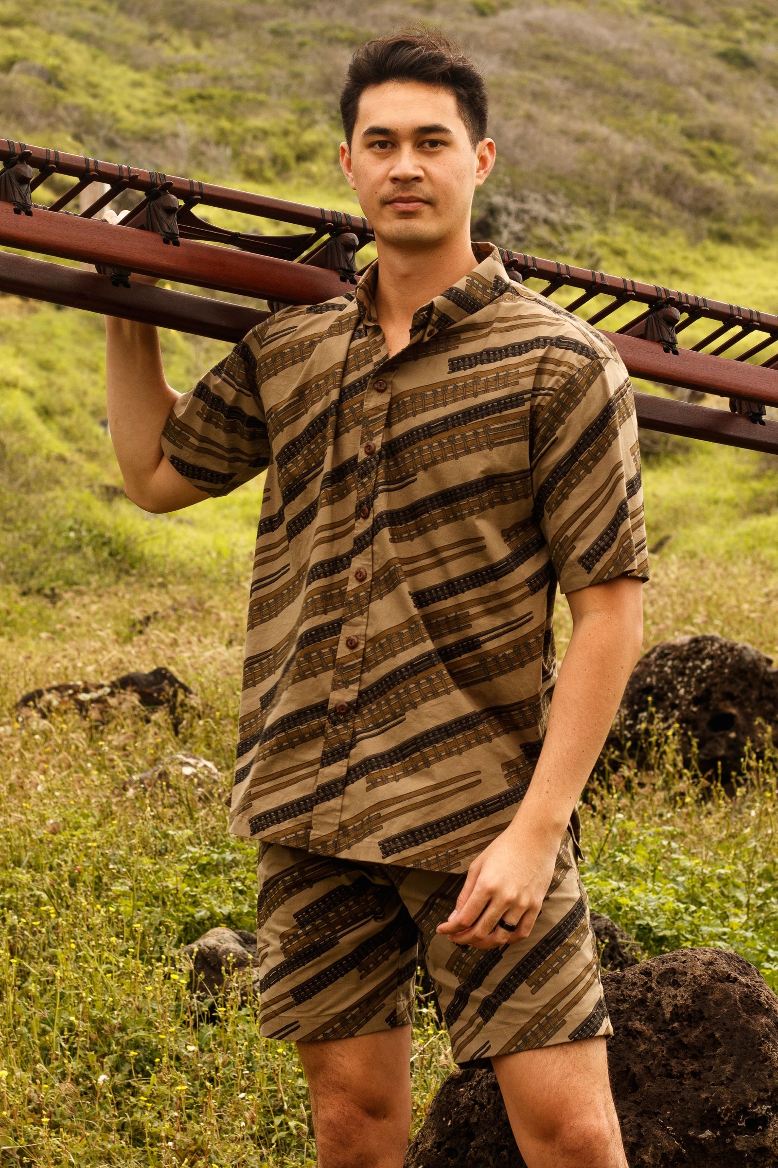 Men's Aloha Shirt Sage He‘e Hōlua