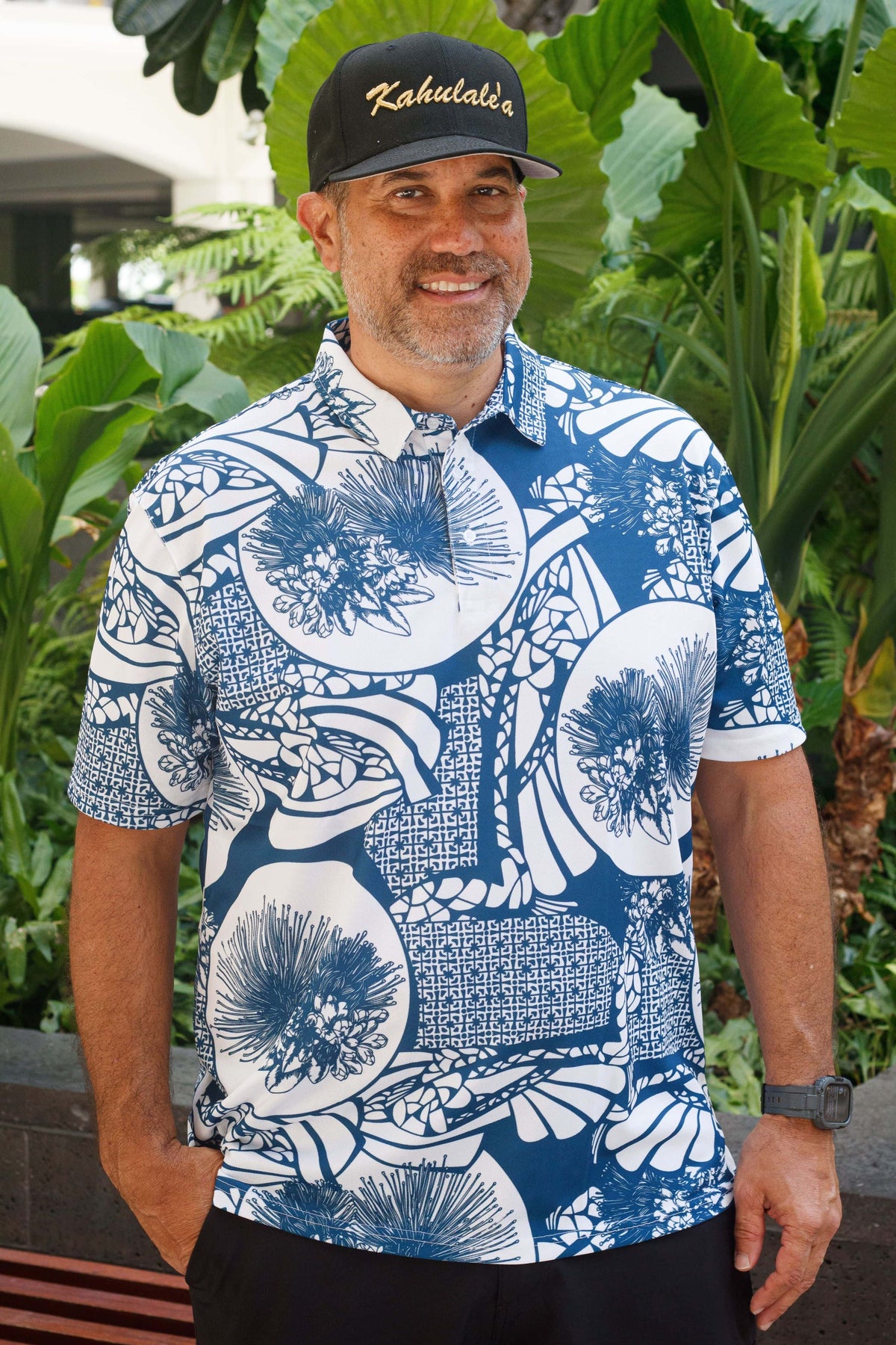 Men's ʻEkahi Polo in Navy Retro Lehua — Front View, On-Model | Kahulaleʻa