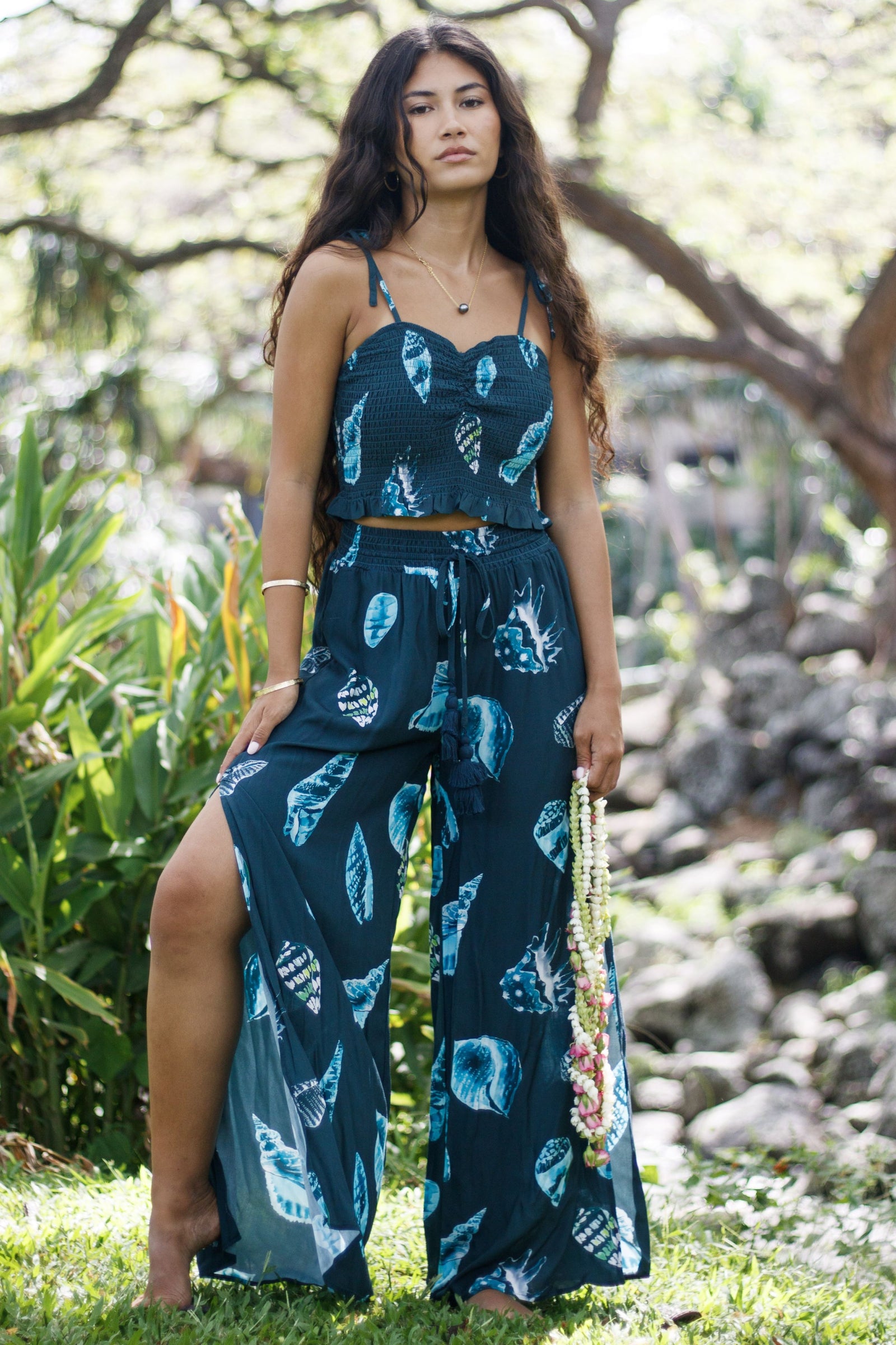 Top Leʻa in Teal Hawaiian Seashell, worn with Pants Mālama — Front View | Kahulaleʻa