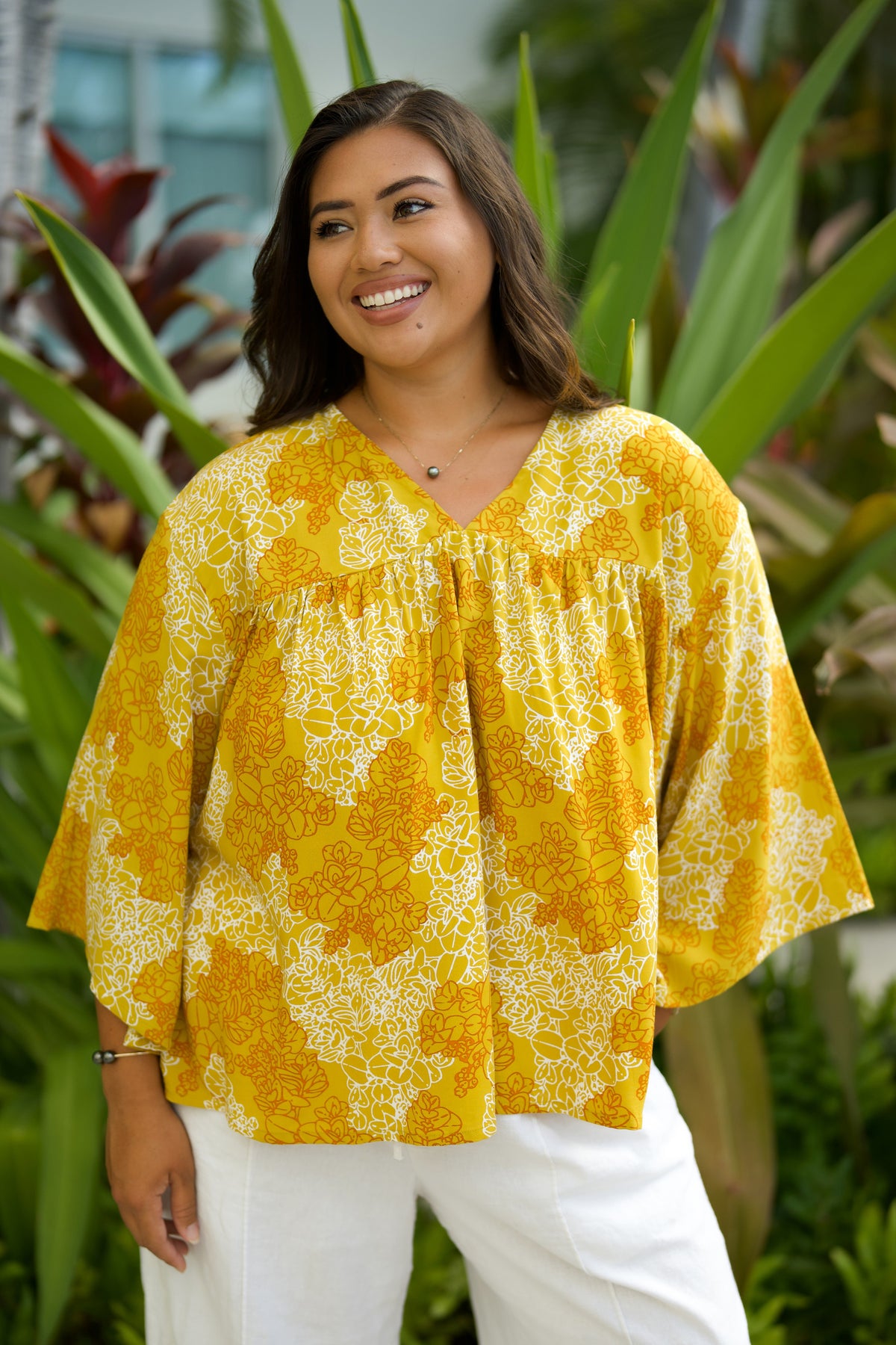 Top Kaʻala Golden Liko