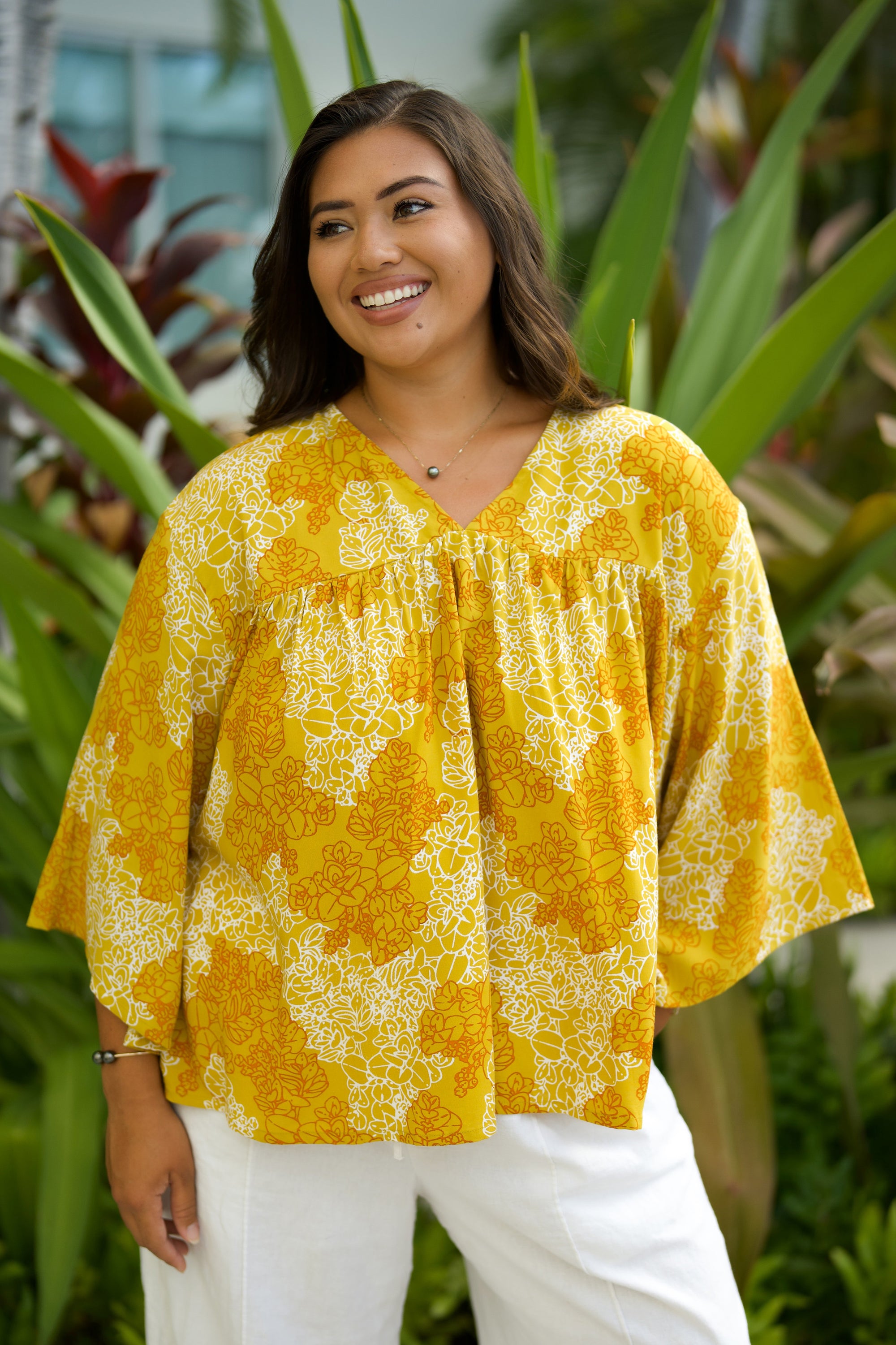 Top Kaʻala Golden Liko