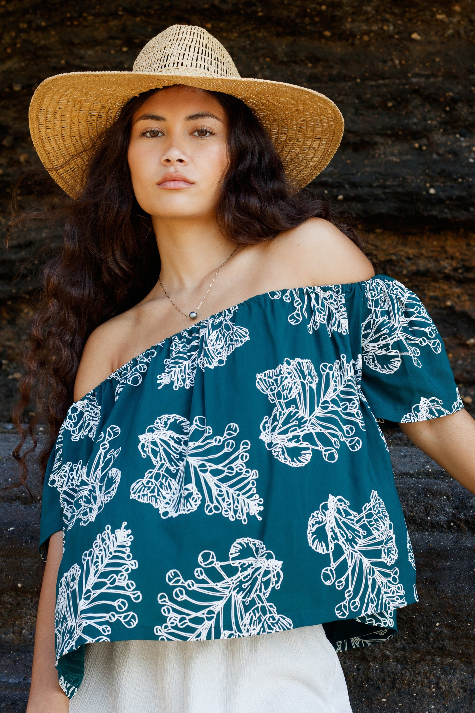 Top Kapono Midnight Teal ʻŌhai Aliʻi