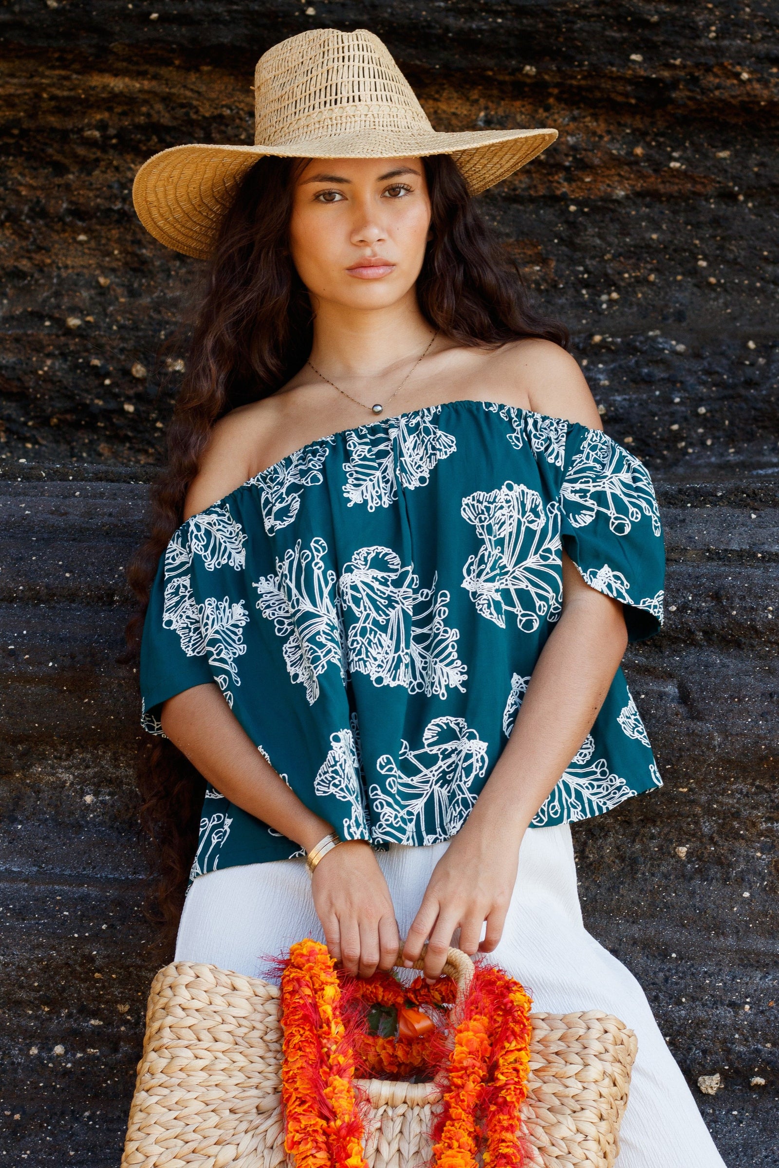 Top Kapono Midnight Teal ʻŌhai Aliʻi