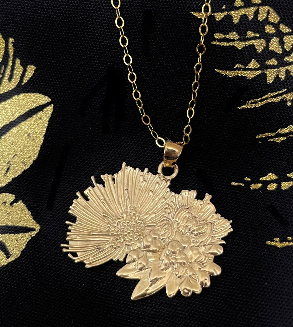Hōpoelehuaopuna Necklace